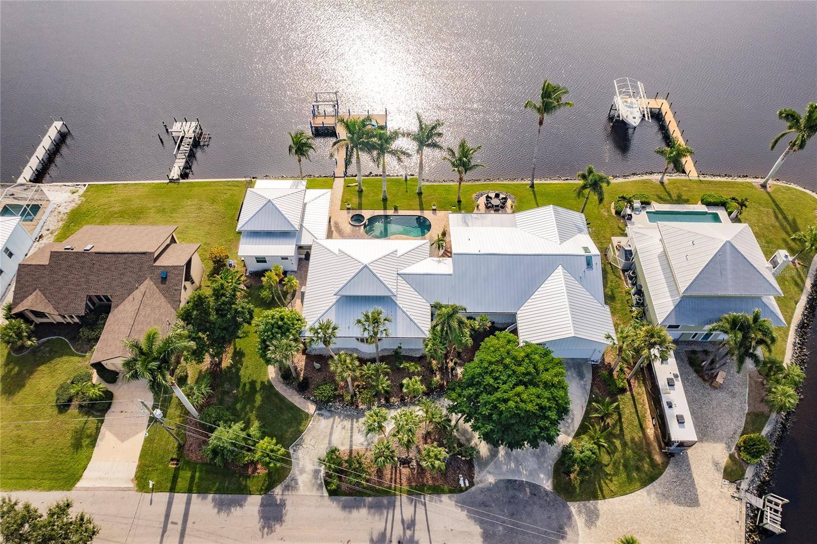 Punta Gorda, FL 33983,3790 PEACE RIVER DR