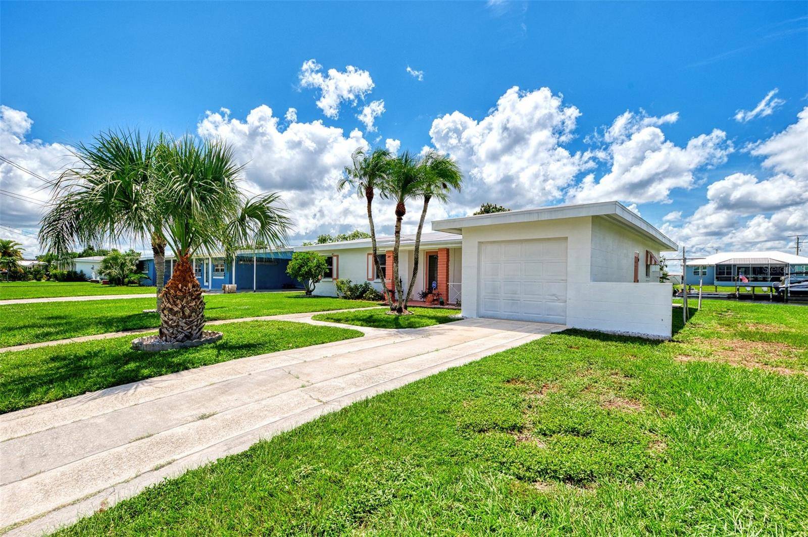 Port Charlotte, FL 33952,544 LINDLEY TER
