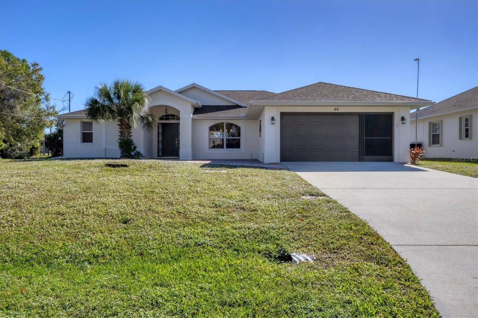 Rotonda West, FL 33947,44 LONG MEADOW LN