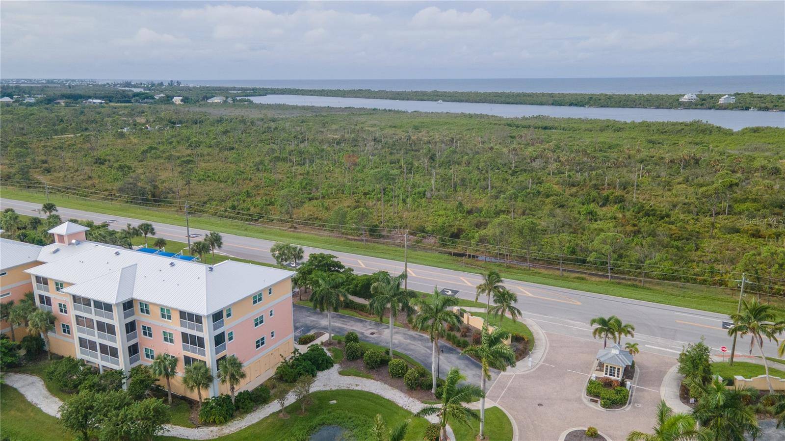 Placida, FL 33946,8403 PLACIDA RD #303