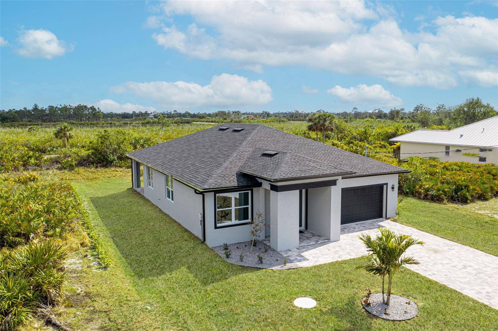 Rotonda West, FL 33947,384 BAYTREE DR