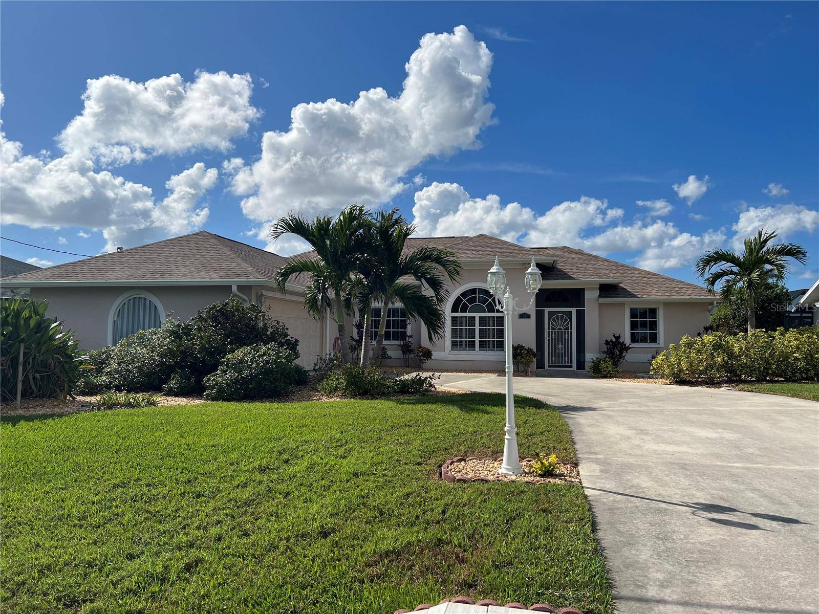 Rotonda West, FL 33947,93 FAIRWAY RD