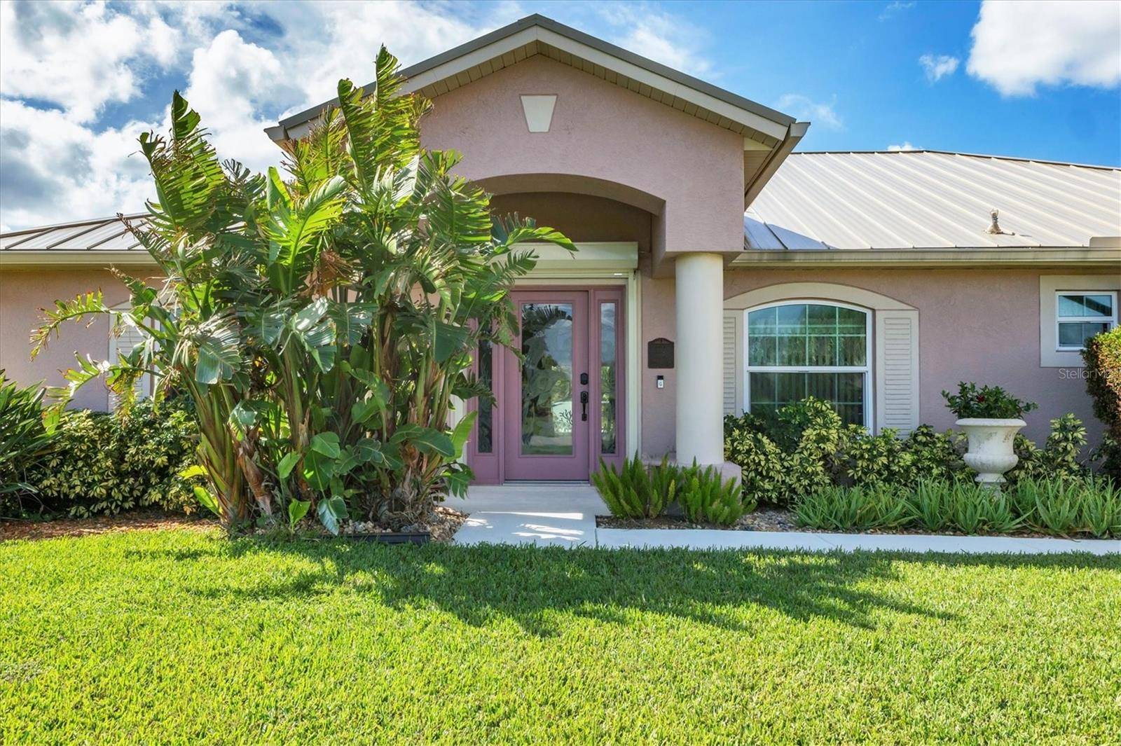 Rotonda West, FL 33947,3 PINEHURST CT