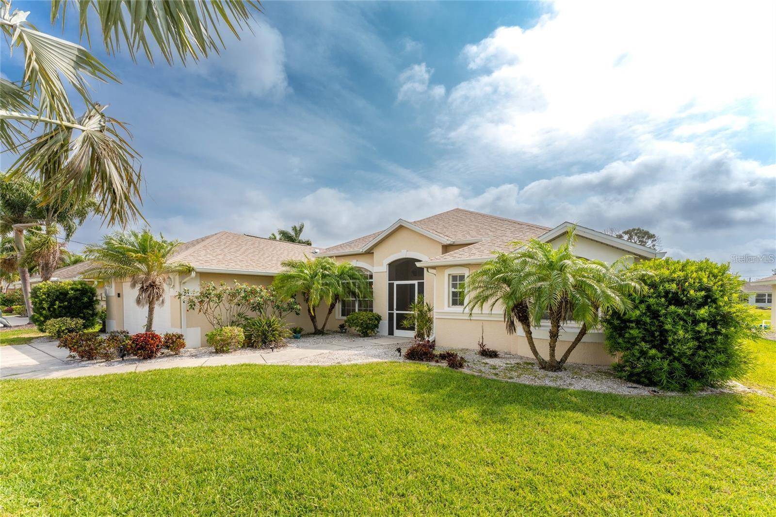 Rotonda West, FL 33947,108 BROADMOOR LN