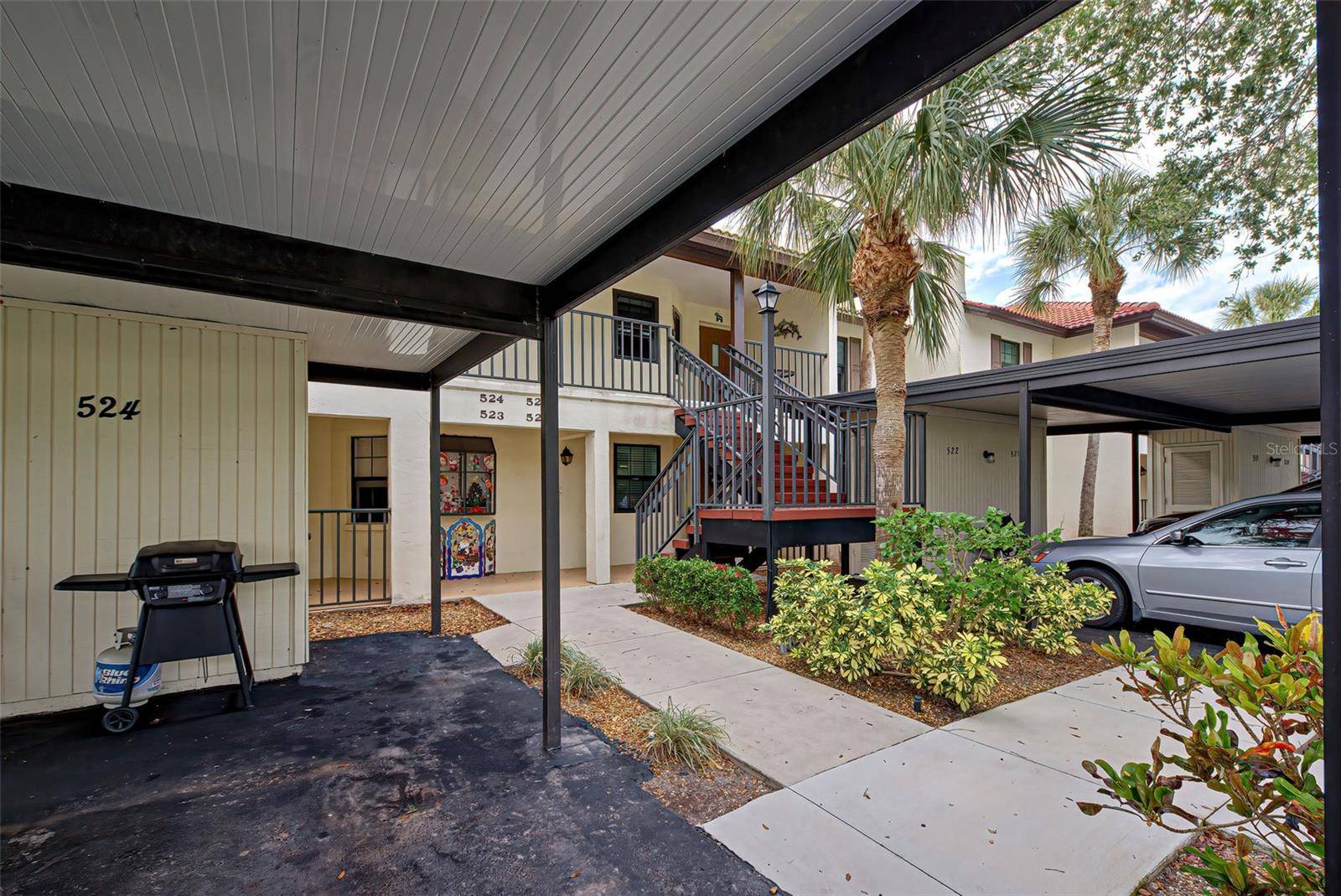 Englewood, FL 34223,524 PINE HOLLOW CIR #524