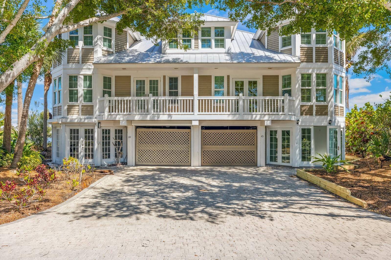 Boca Grande, FL 33921,45 SEAWATCH LAKE DR