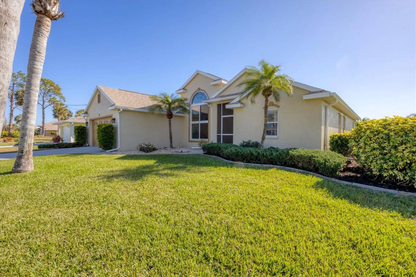 Rotonda West, FL 33947,80 LONG MEADOW LN