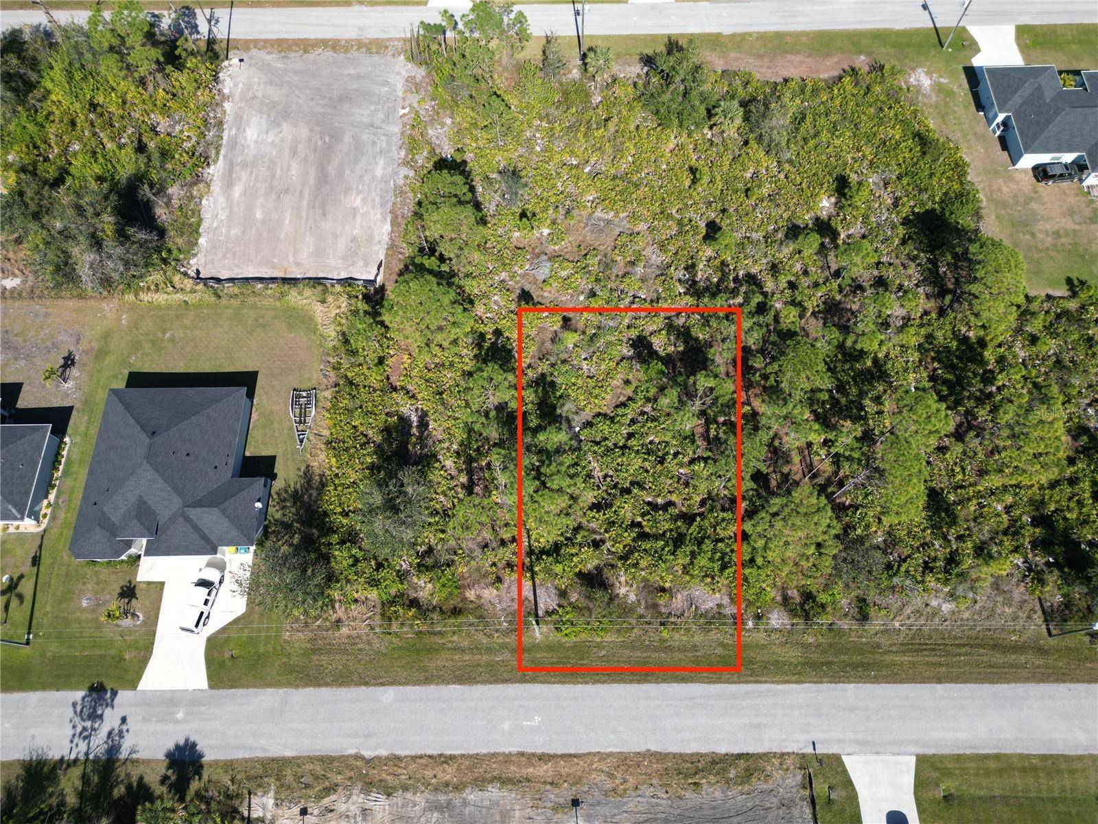 Port Charlotte, FL 33981,14192 BANOS AVE