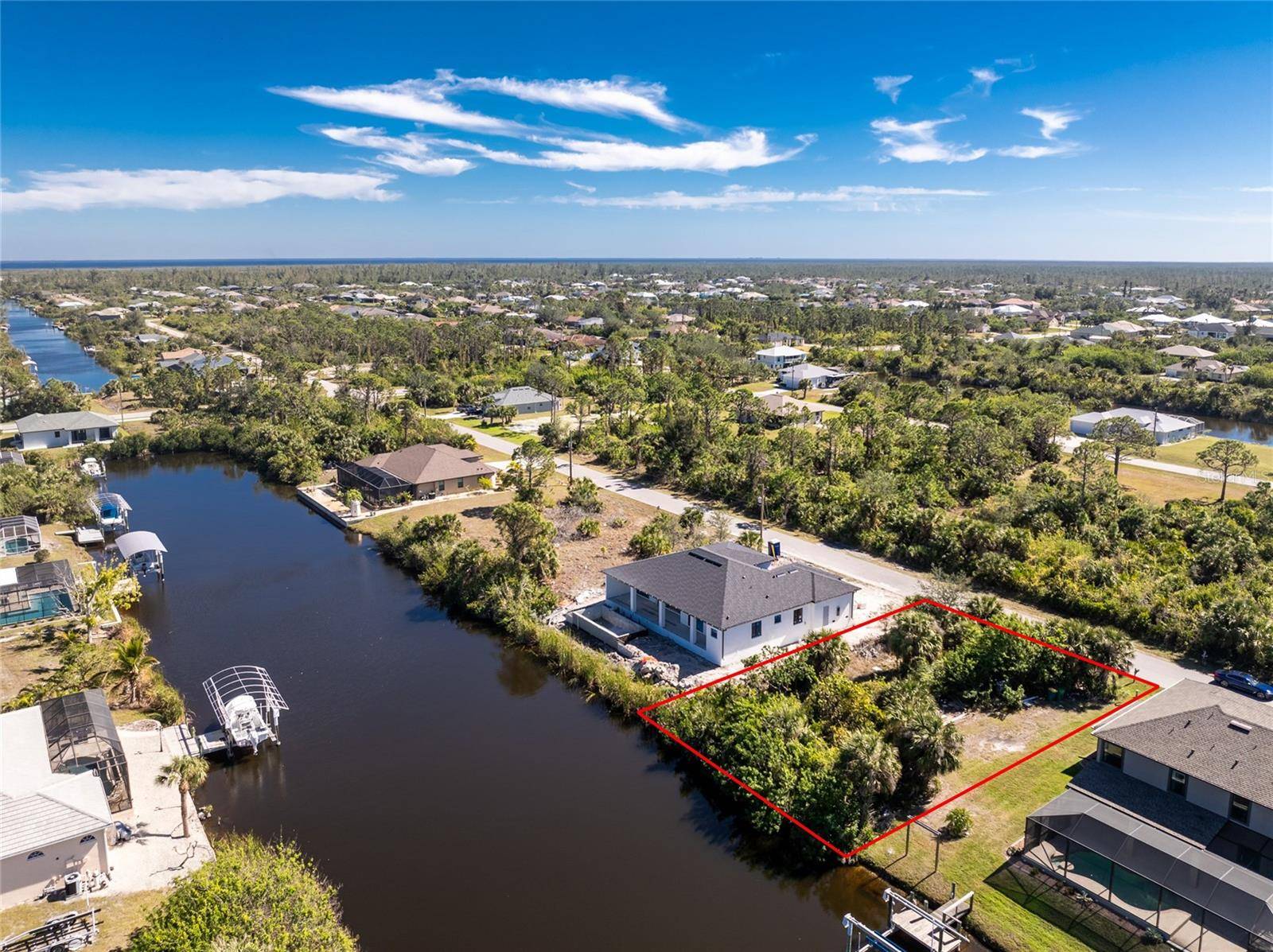 Port Charlotte, FL 33981,15056 HENNIPEN CIR