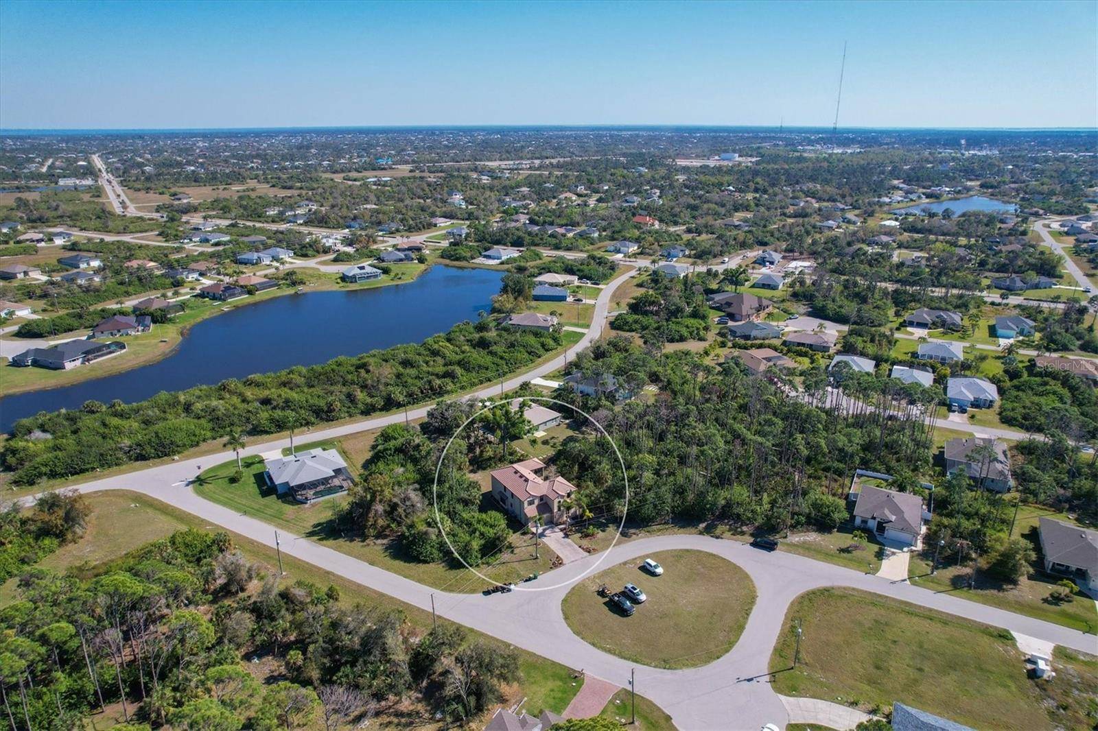 Rotonda West, FL 33947,117 CABLE DR