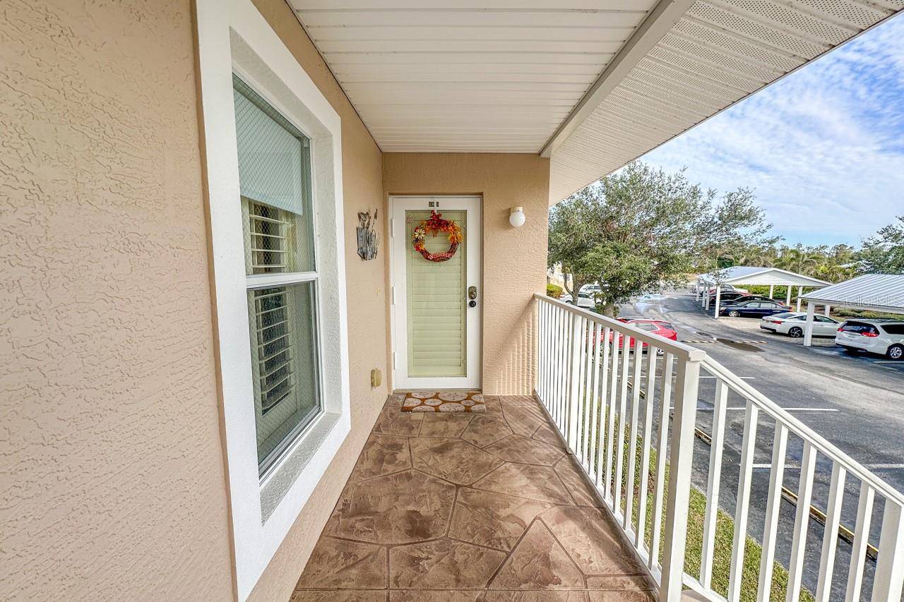 Rotonda West, FL 33947,9550 FIDDLERS GREEN CIR #207