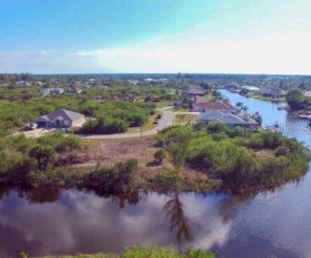 Port Charlotte, FL 33981,15642 APPLEWHITE CIR