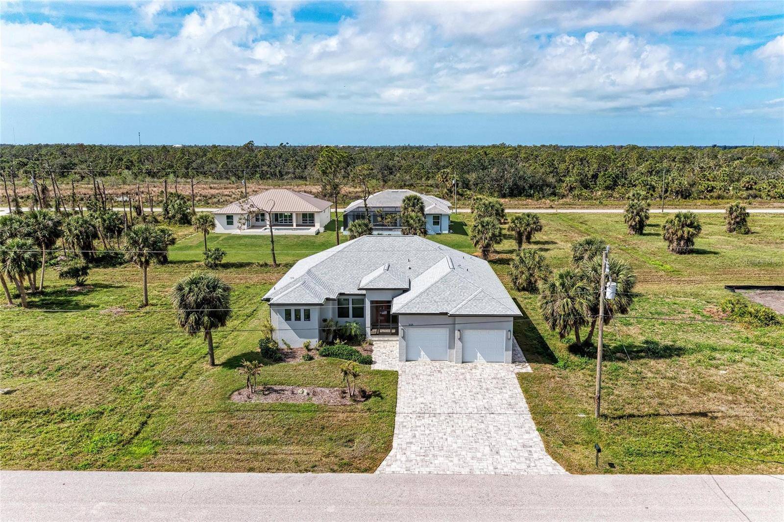 Rotonda West, FL 33947,237 W PINE VALLEY LN
