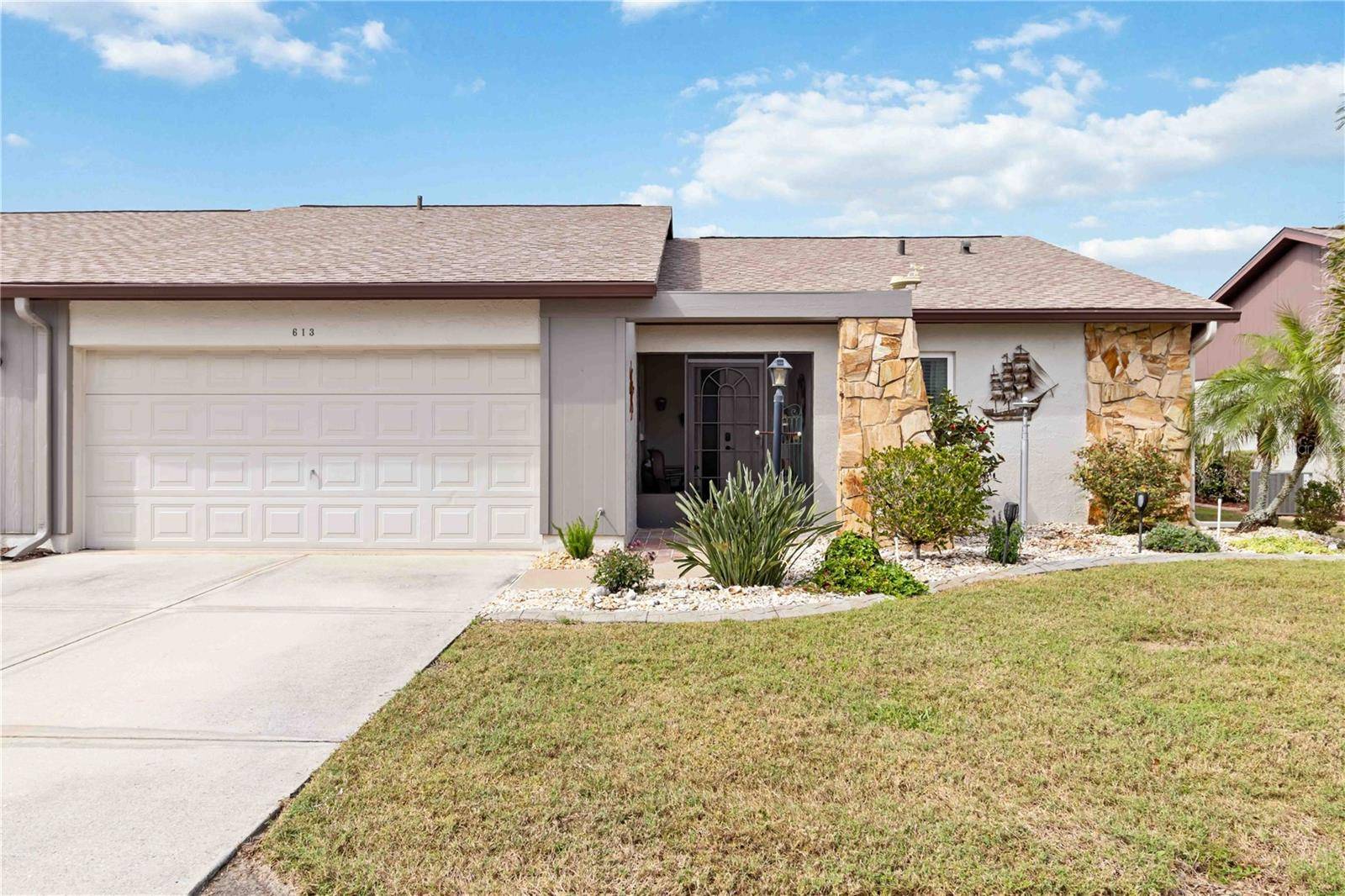 Englewood, FL 34223,613 CHESTNUT LN