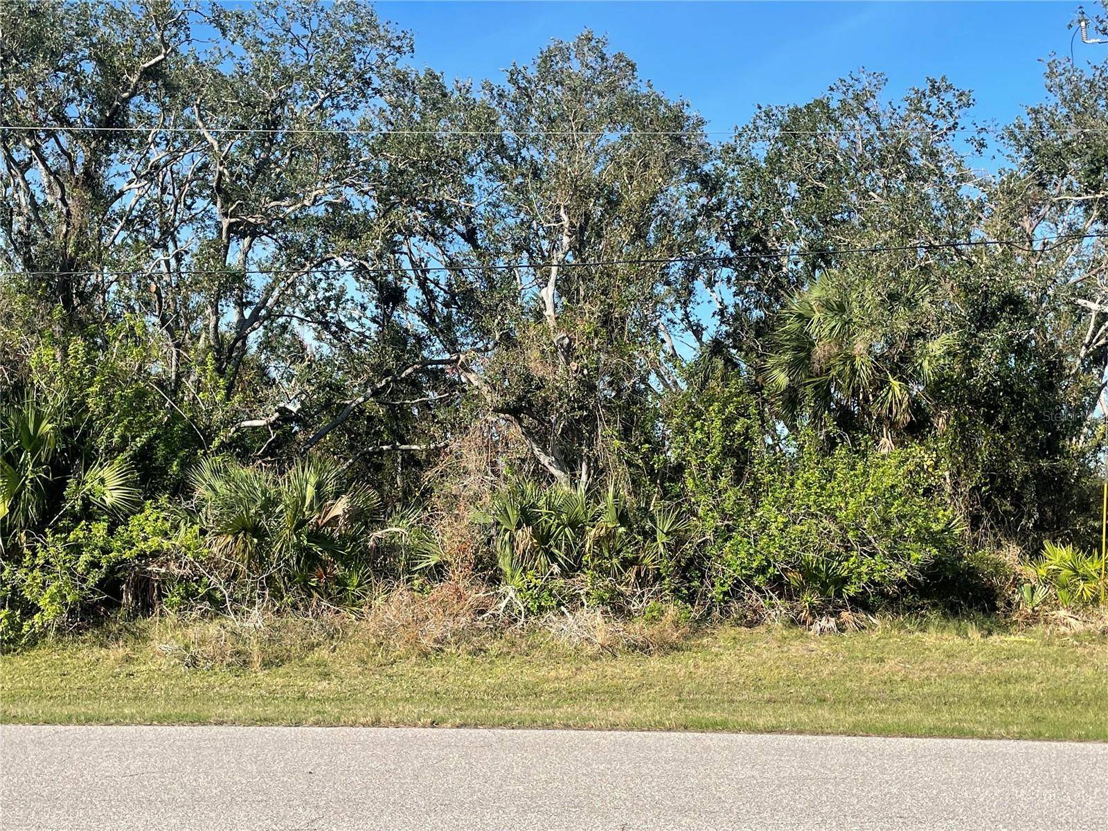Rotonda West, FL 33947,153 ANTIS DR