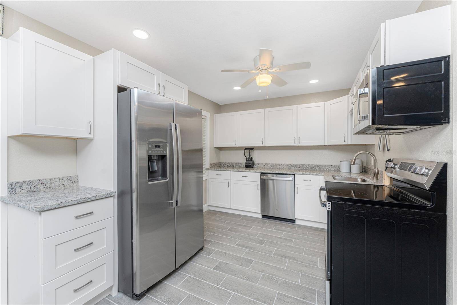 Englewood, FL 34223,5041 N BEACH RD. #3-A/B