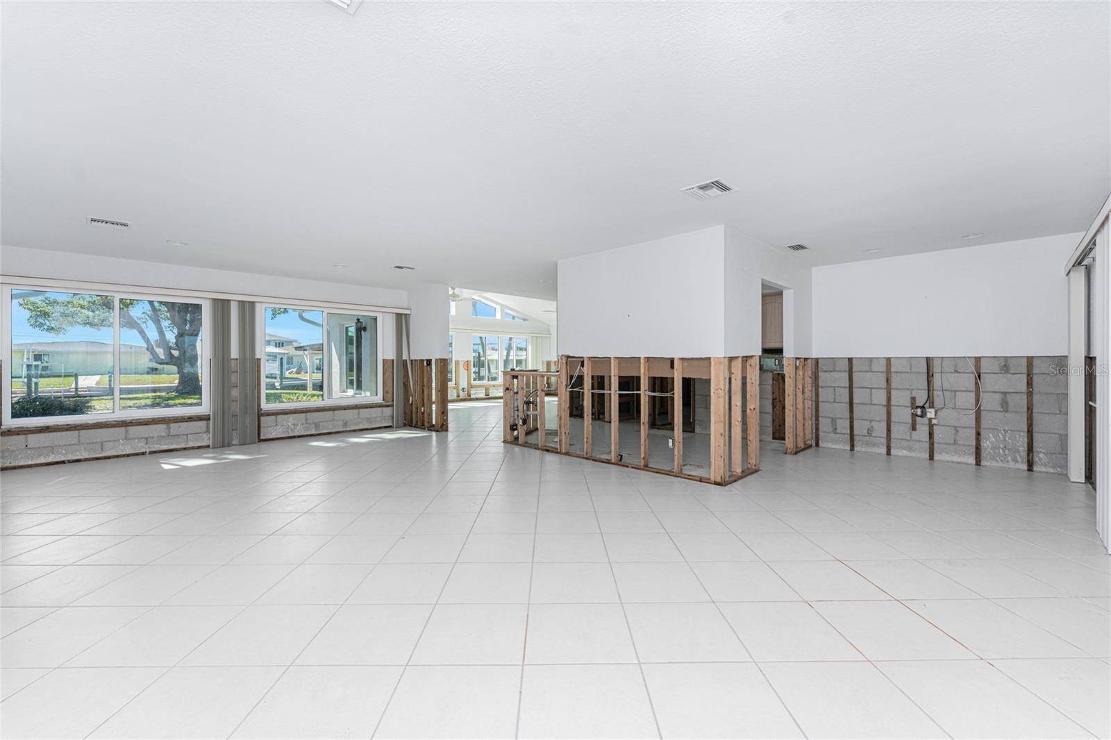 Englewood, FL 34223,1456 DEER CREEK DR