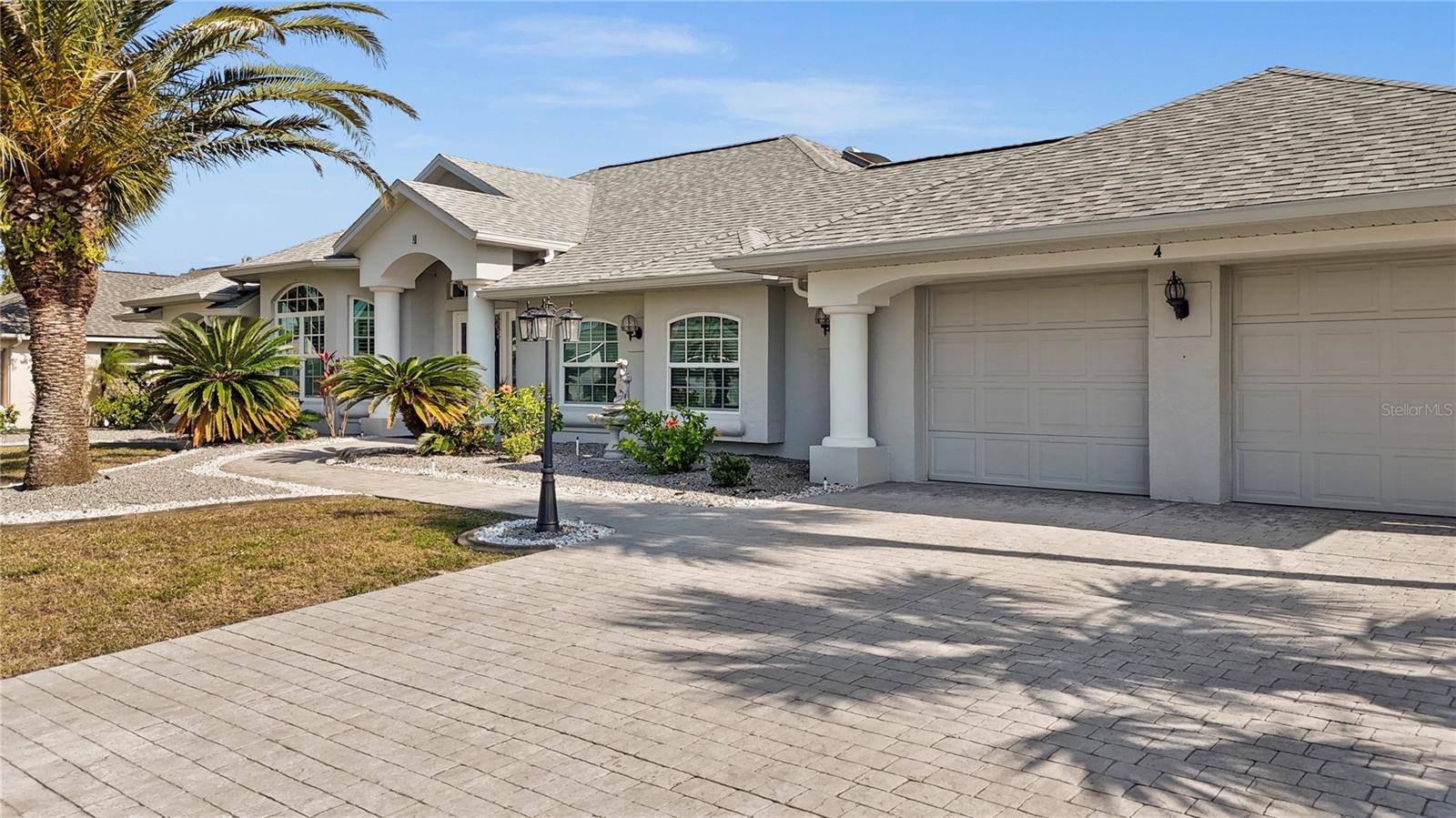 Rotonda West, FL 33947,4 SPORTSMAN LN