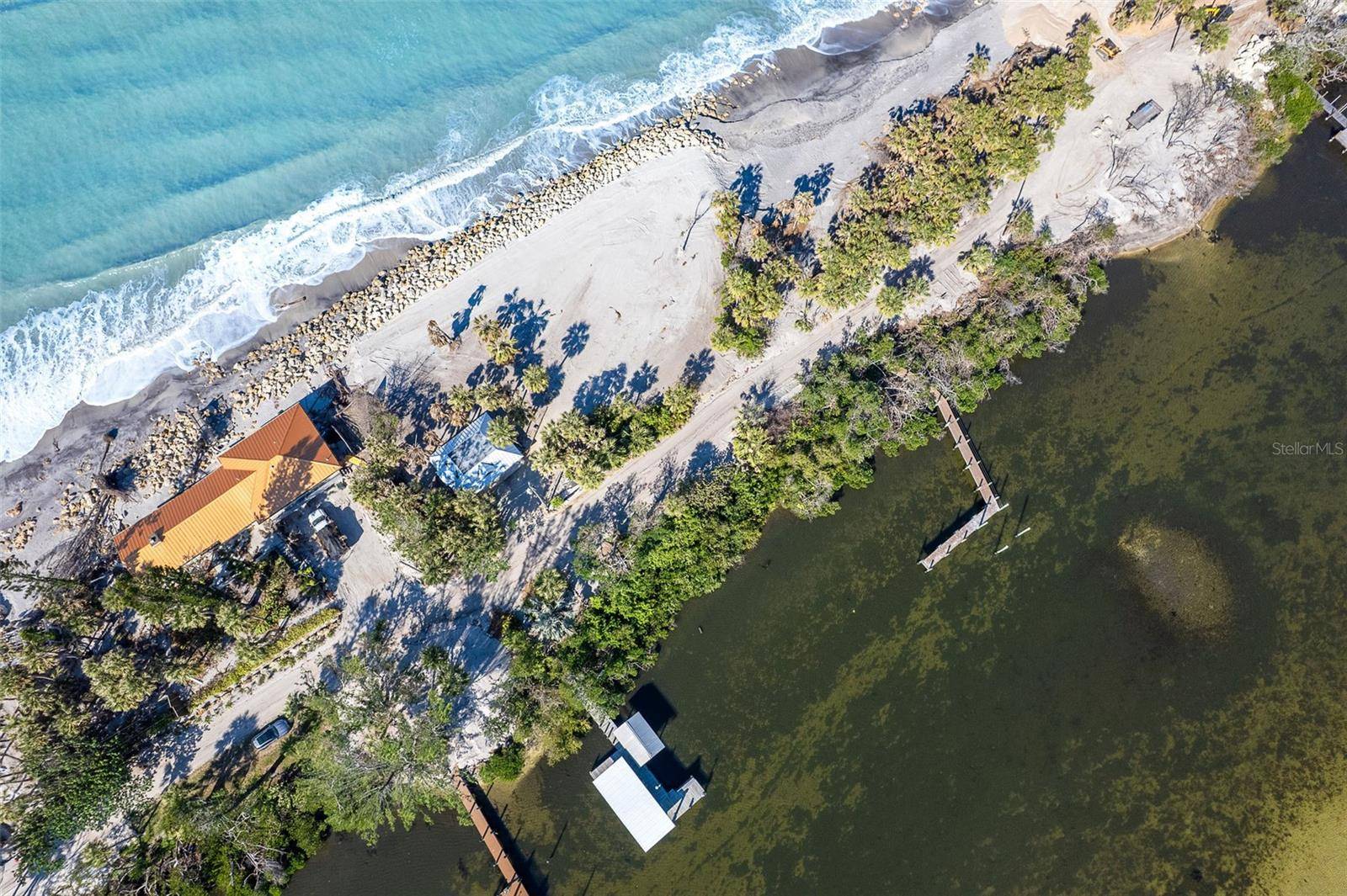 Englewood, FL 34223,806 N MANASOTA KEY RD