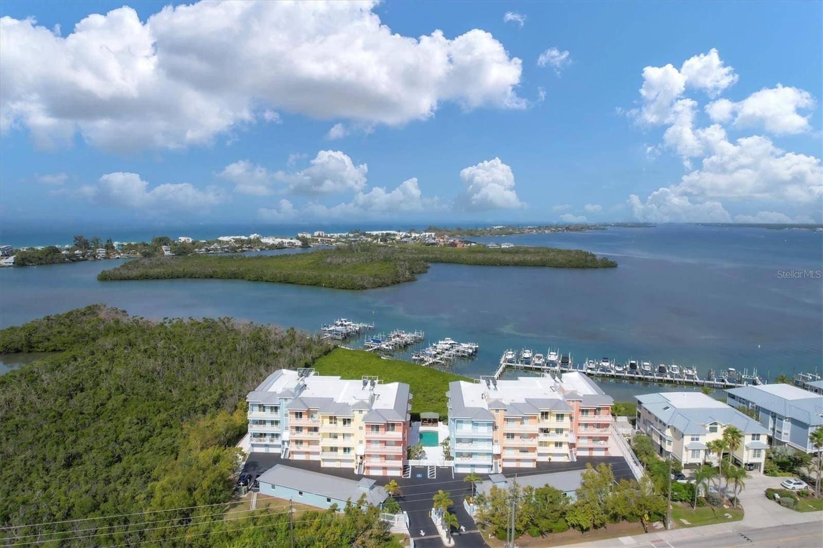 Englewood, FL 34223,1420 BEACH RD #203