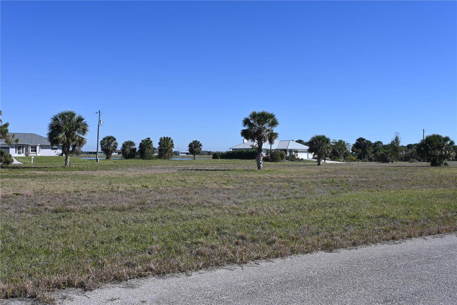 Placida, FL 33946,10 MEADOWLARK LN