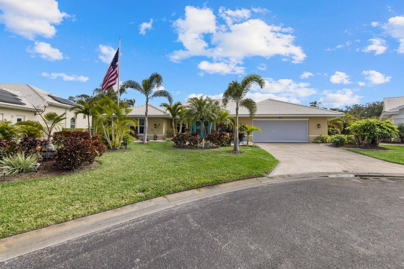 Venice, FL 34293,414 DEVONSHIRE LN