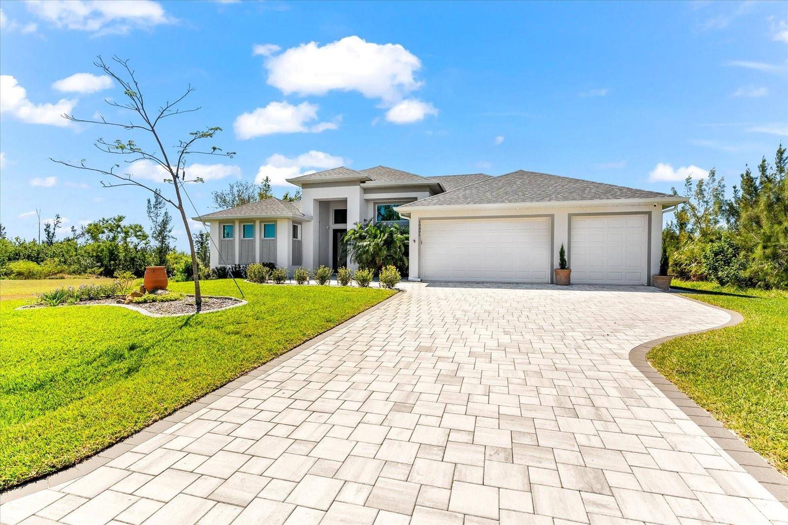 Port Charlotte, FL 33981,10491 SARASOTA RD