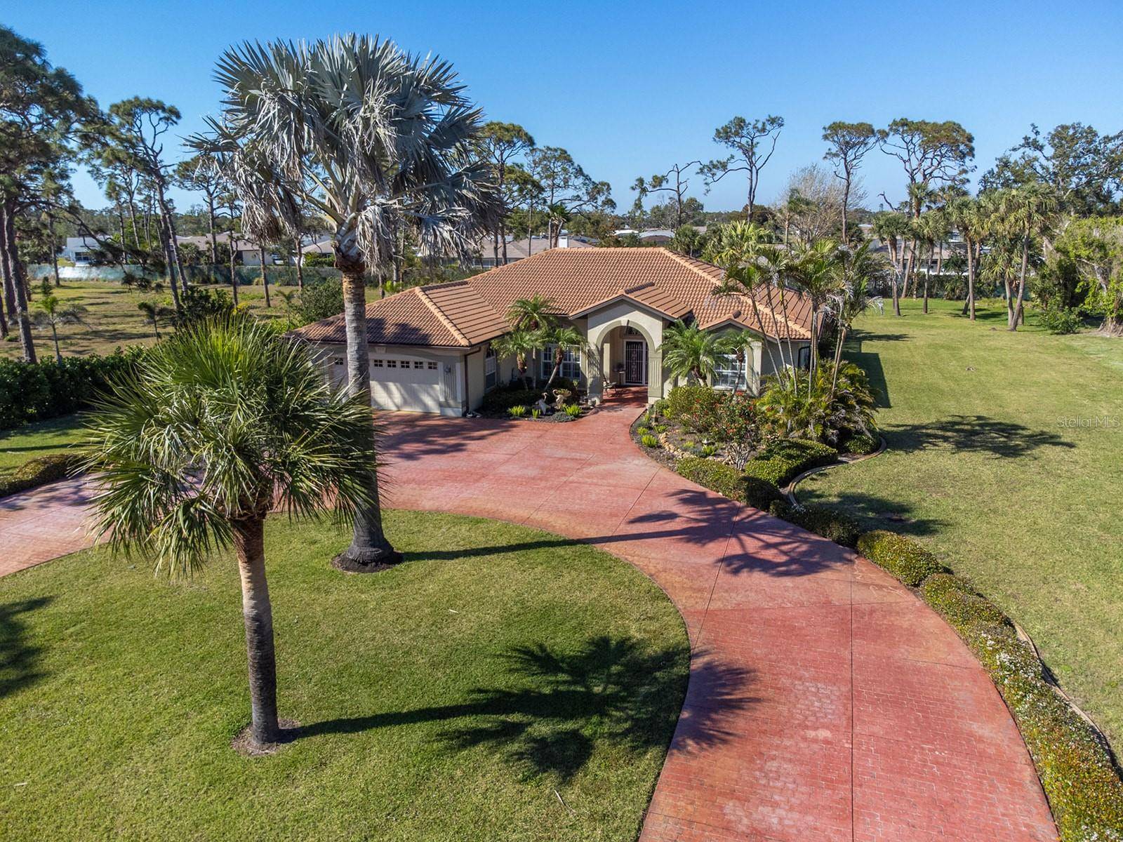 Englewood, FL 34223,915 PARK PLACE DR