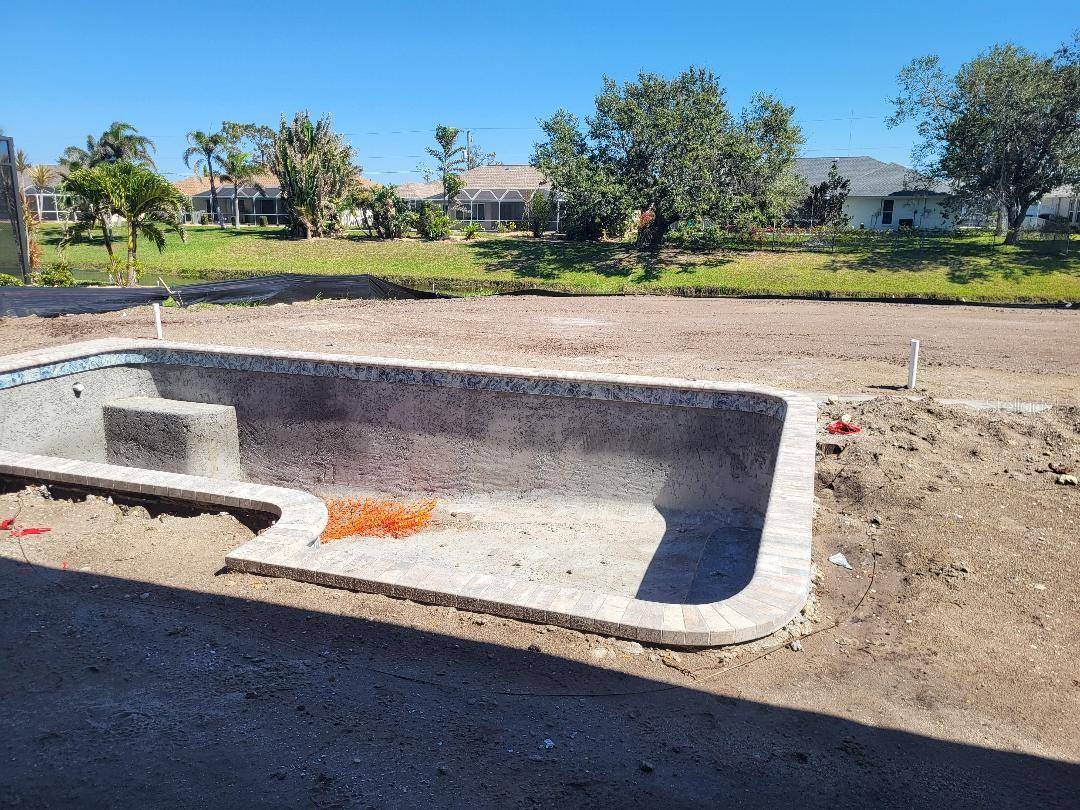 Rotonda West, FL 33947,254 WHITE MARSH LN