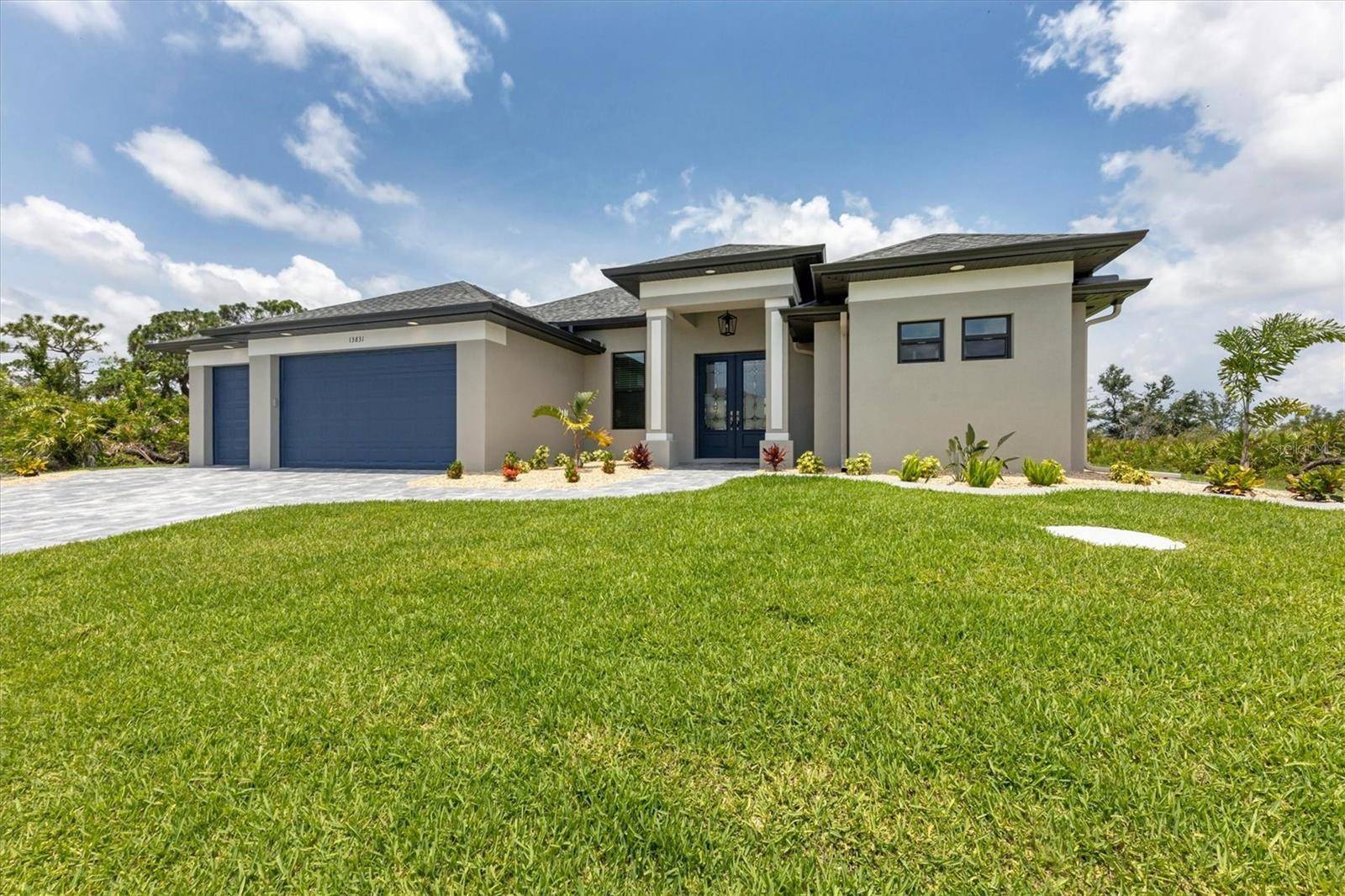 Port Charlotte, FL 33981,13831 BEGONIA CIR