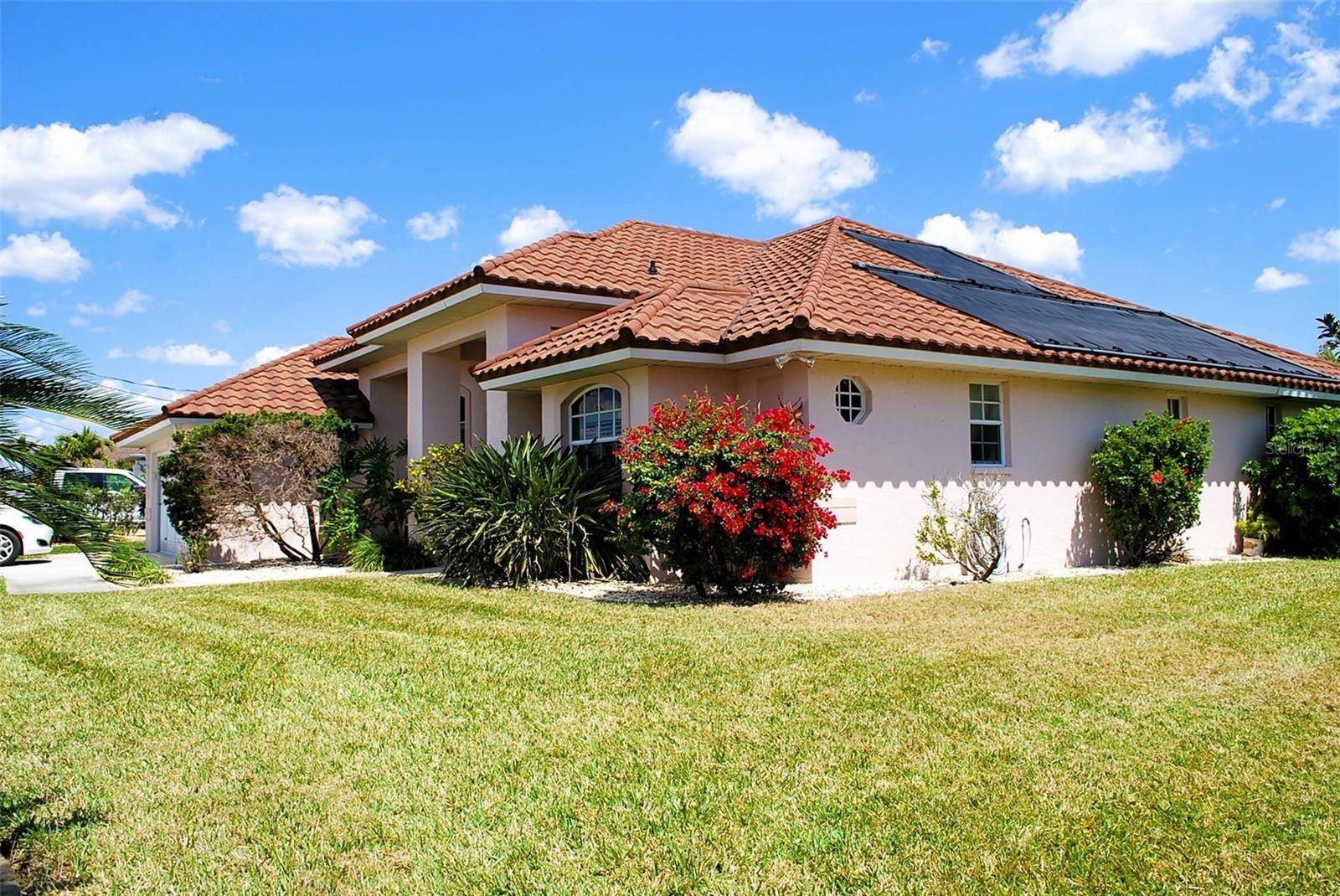 Rotonda West, FL 33947,76 SPORTSMAN RD