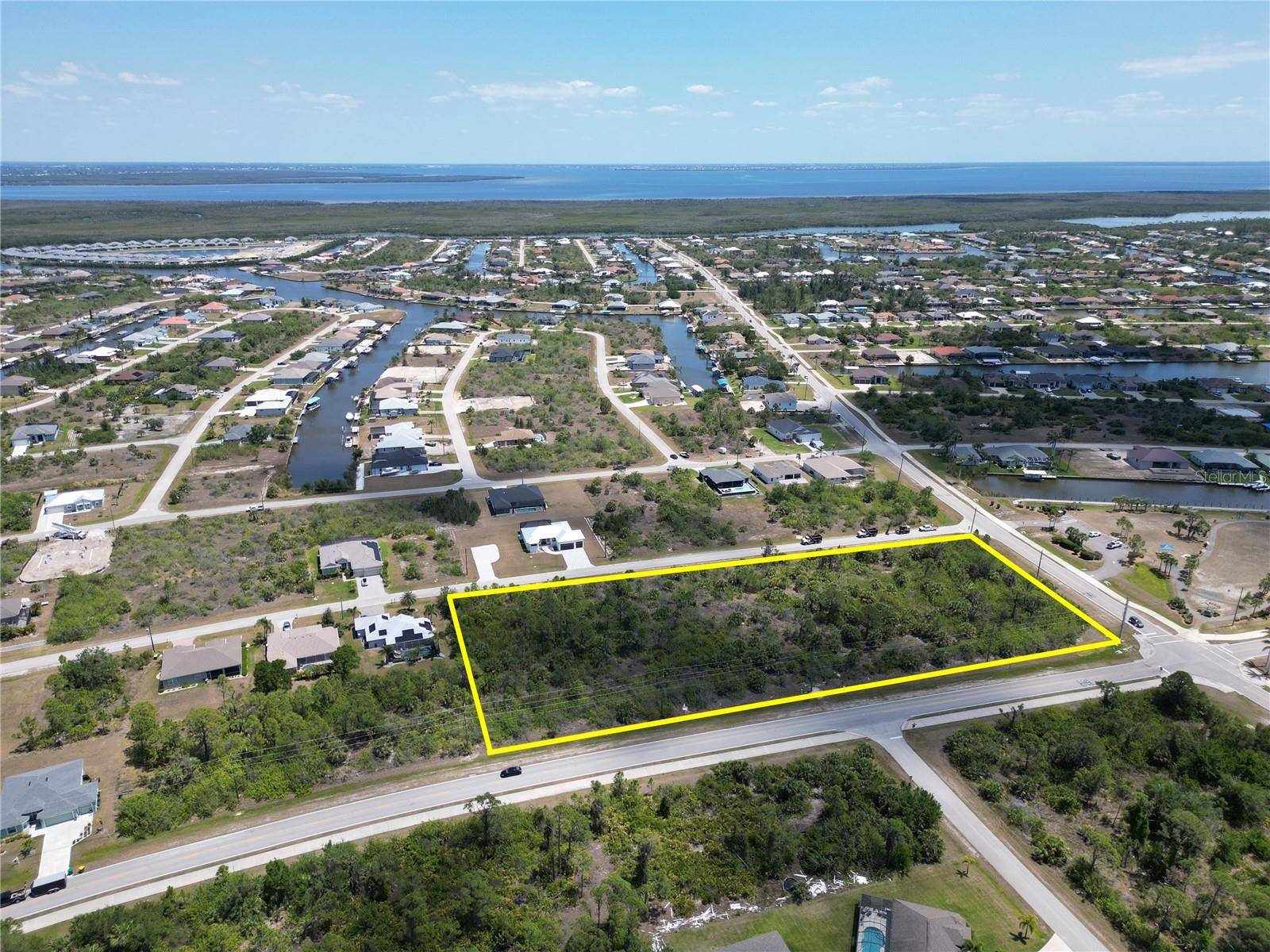 Port Charlotte, FL 33981,14548 SAN DOMINGO BLVD