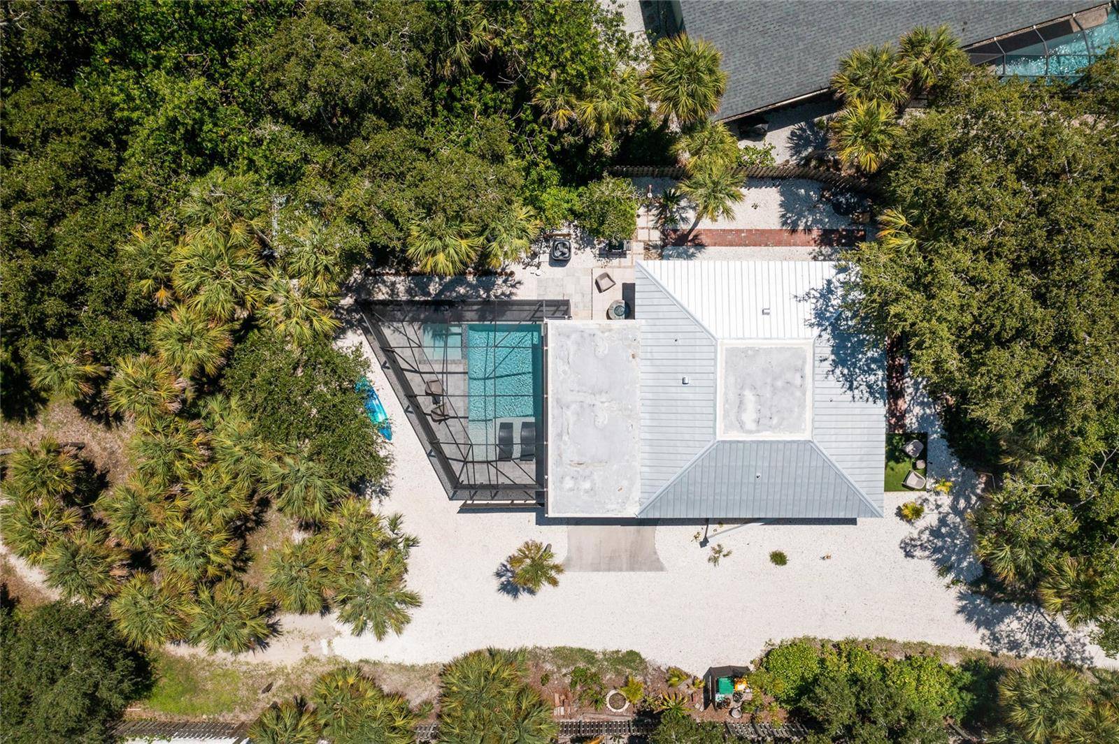 Englewood, FL 34223,4065 N BEACH RD #A