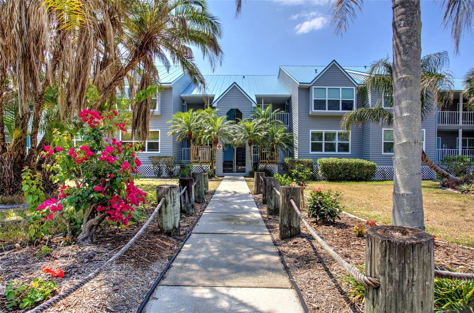 Port Charlotte, FL 33953,4410 WARREN AVE #104