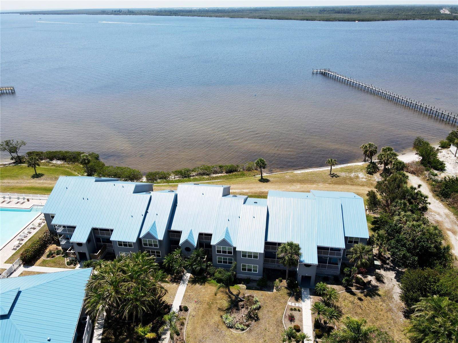 Port Charlotte, FL 33953,4410 WARREN AVE #104