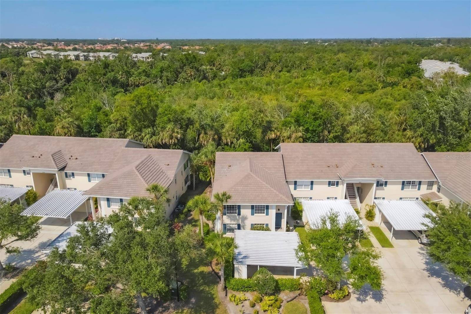 Venice, FL 34293,821 MONTROSE DR #201