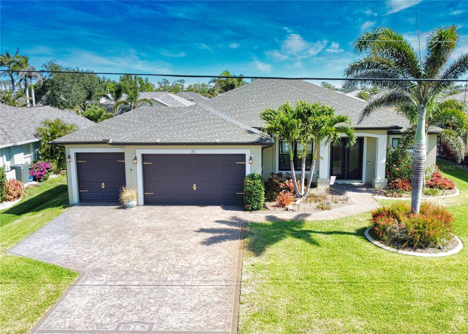 Rotonda West, FL 33947,35 MEDALIST RD