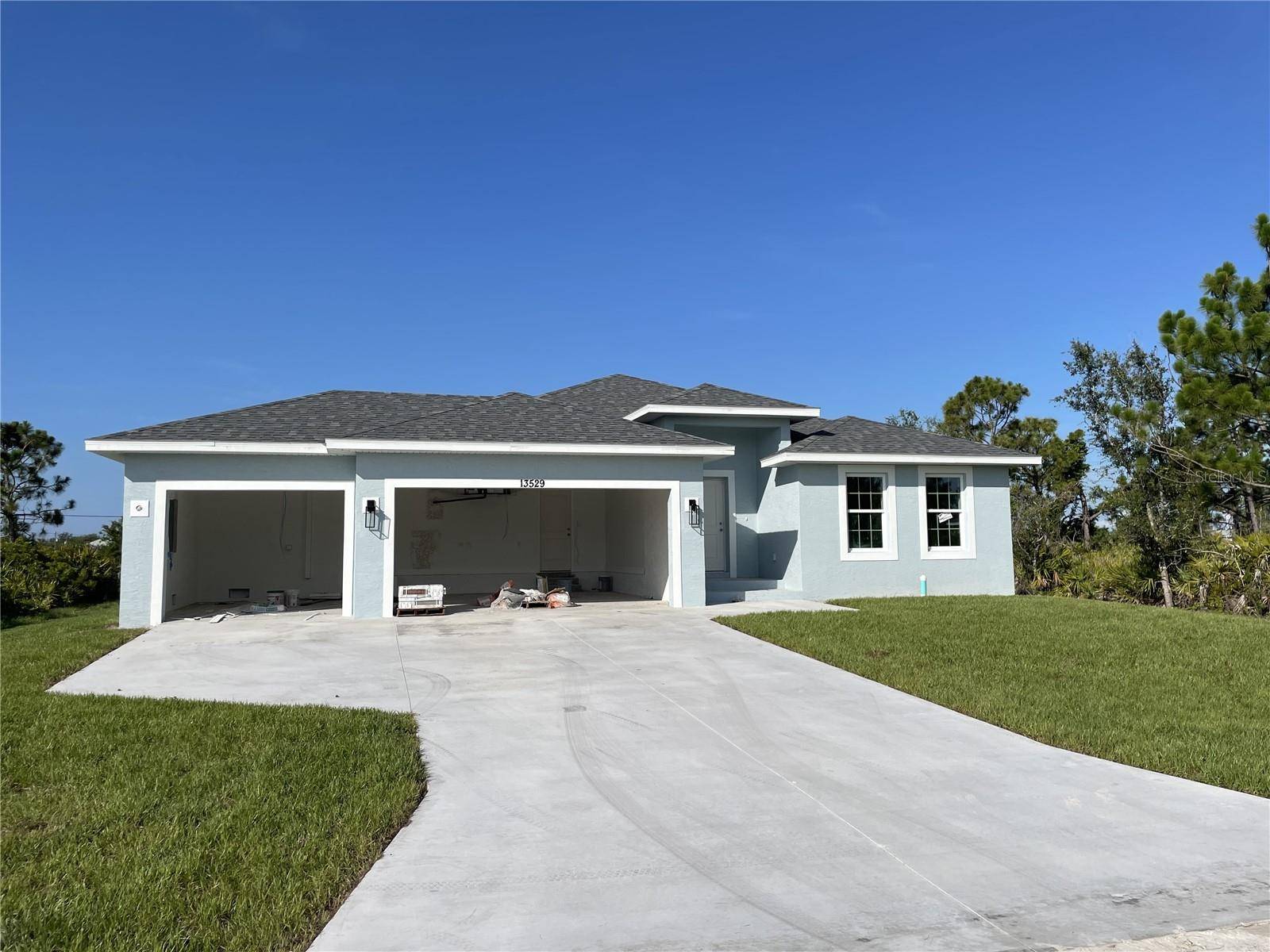 Port Charlotte, FL 33981,13529 BOATBILL LN