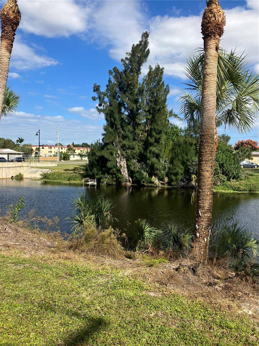 Port Charlotte, FL 33952,21405 OLEAN BLVD #607