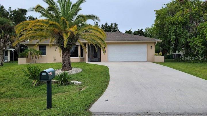 Rotonda West, FL 33947,87 MARK TWAIN LN