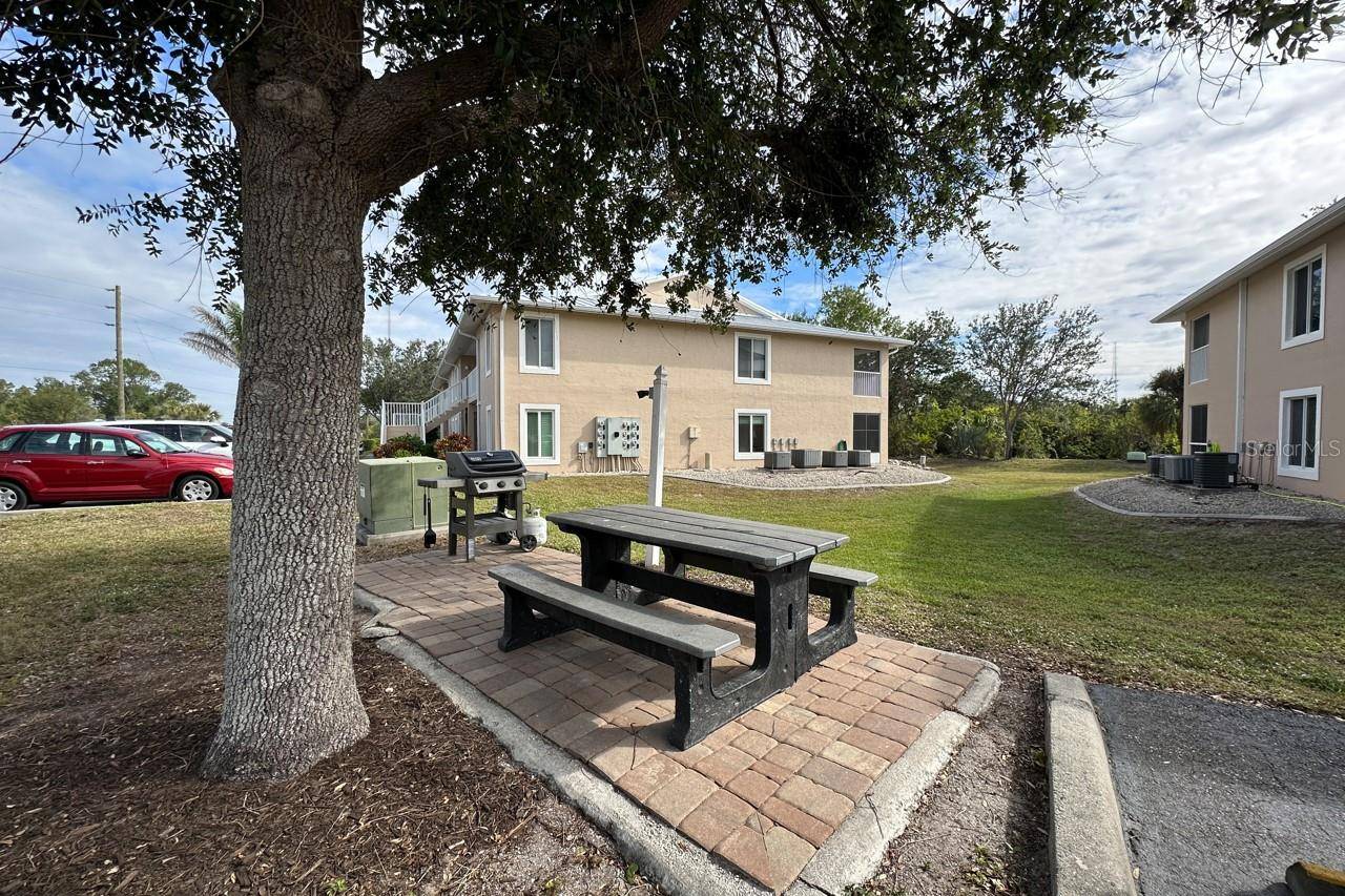 Rotonda West, FL 33947,9900 FIDDLERS GREEN CIR #239