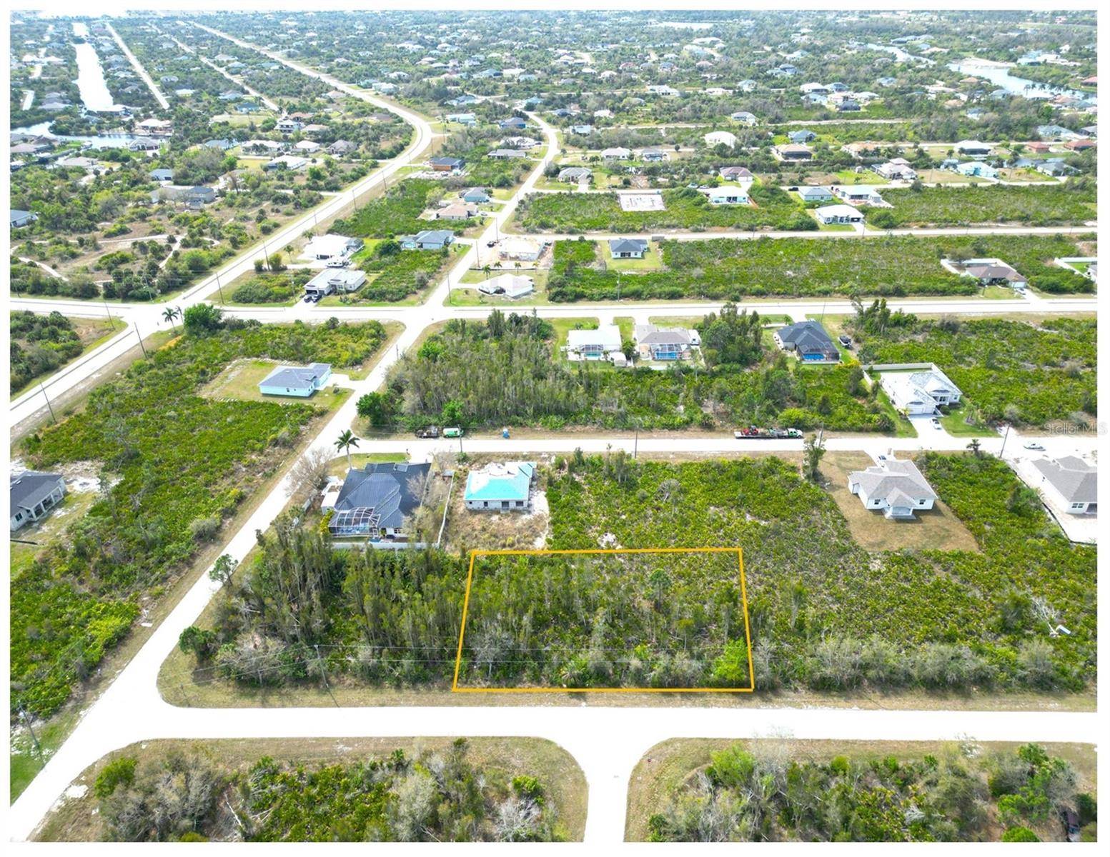 Port Charlotte, FL 33981,13591 FROST LN