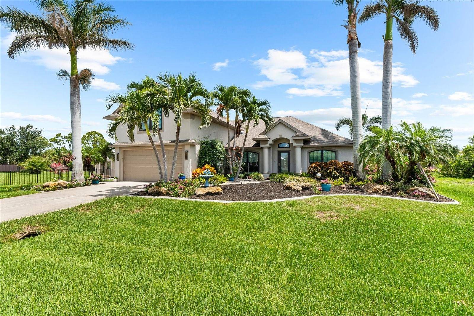 Port Charlotte, FL 33981,15521 LAKELAND CIR