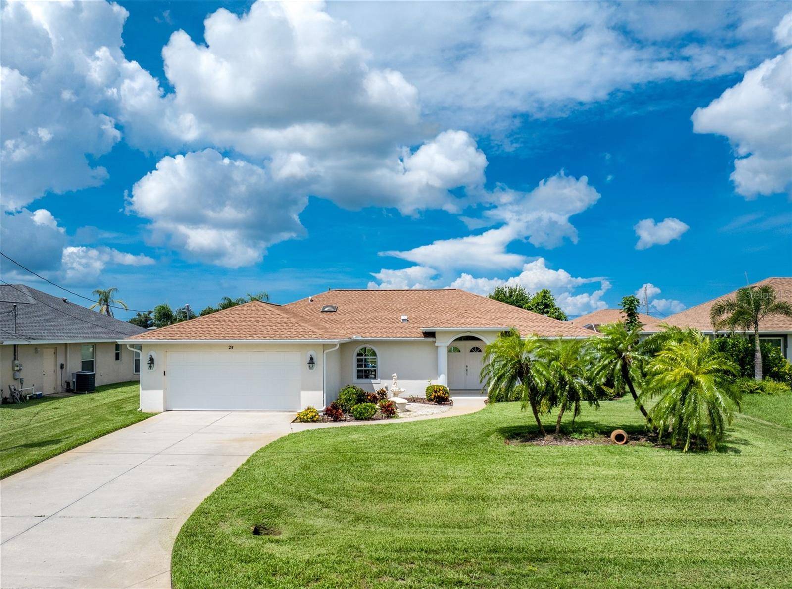 Rotonda West, FL 33947,25 MARINER LN