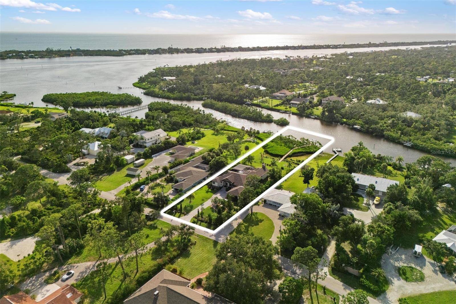 Englewood, FL 34223,1415 BAYSHORE DR