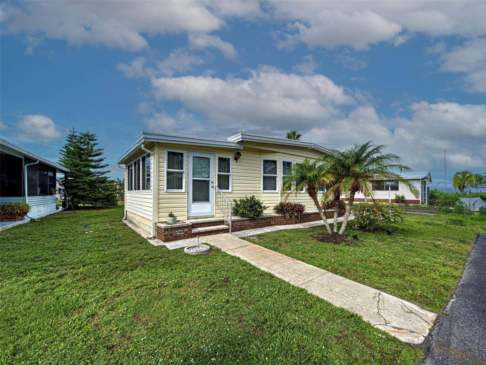 Englewood, FL 34223,140 N FIJI CIR