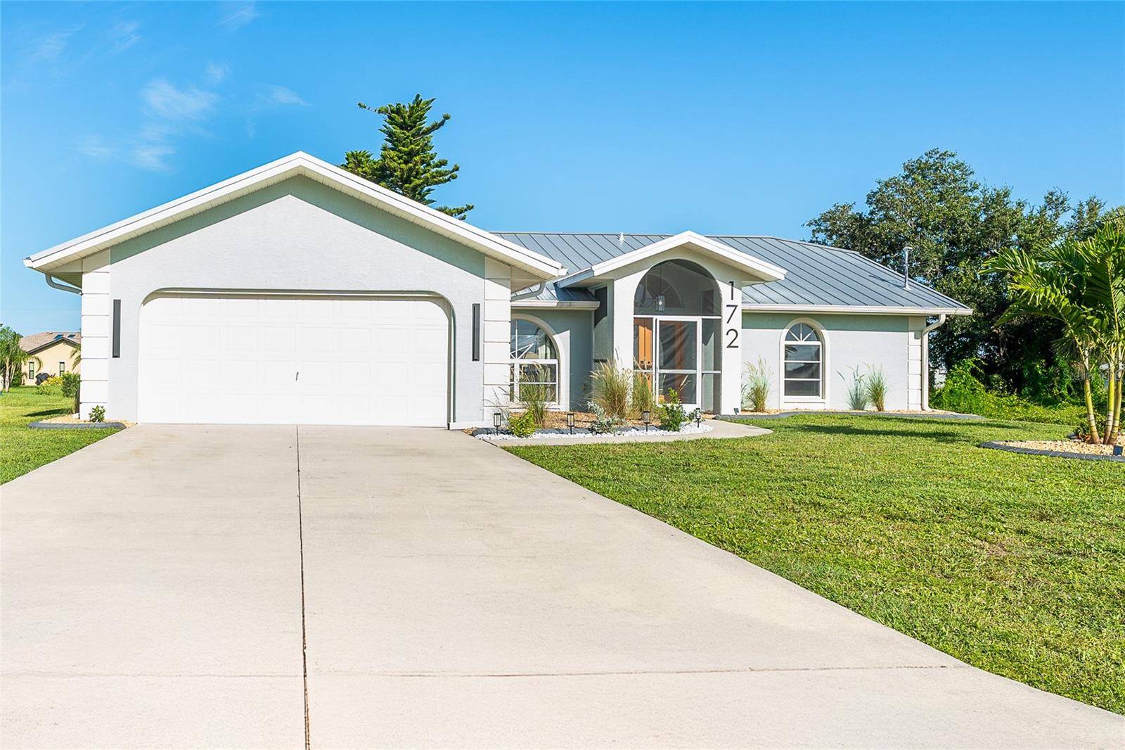 Rotonda West, FL 33947,172 MARINER LN