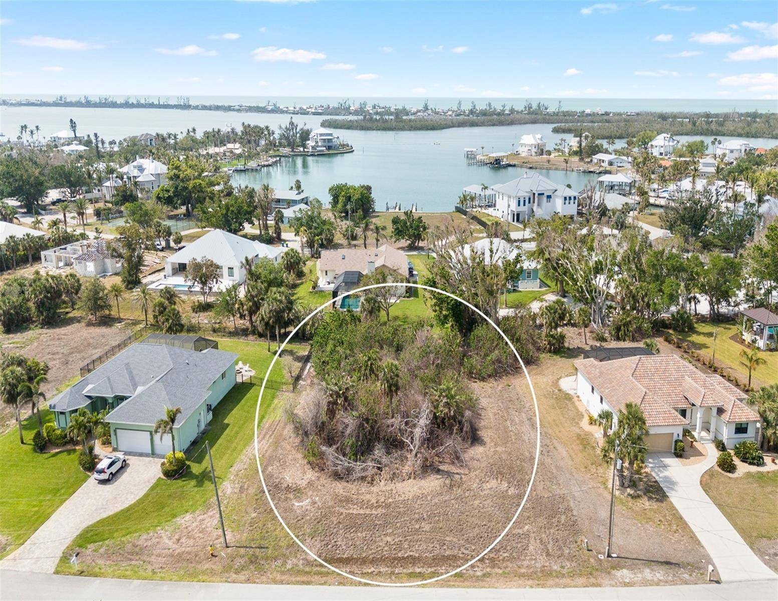 Placida, FL 33946,445 SPANIARDS RD