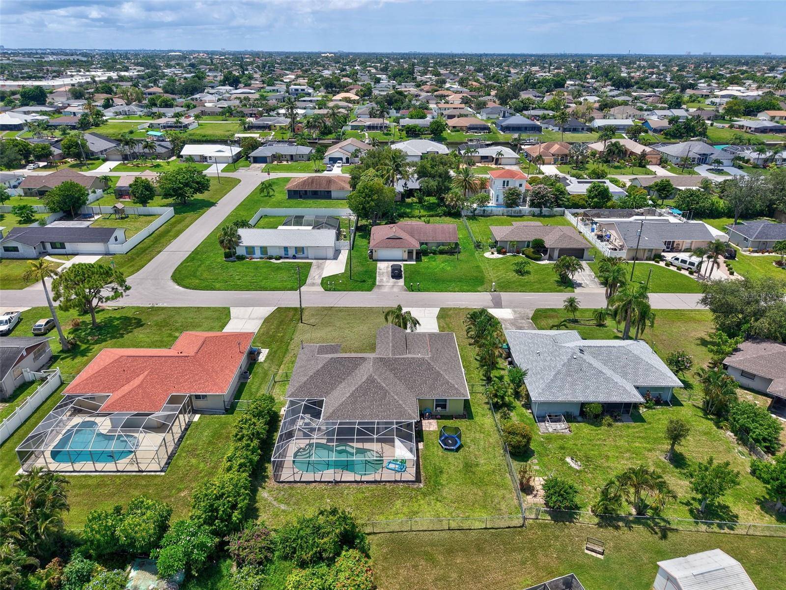 Cape Coral, FL 33990,1335 SE 12TH ST