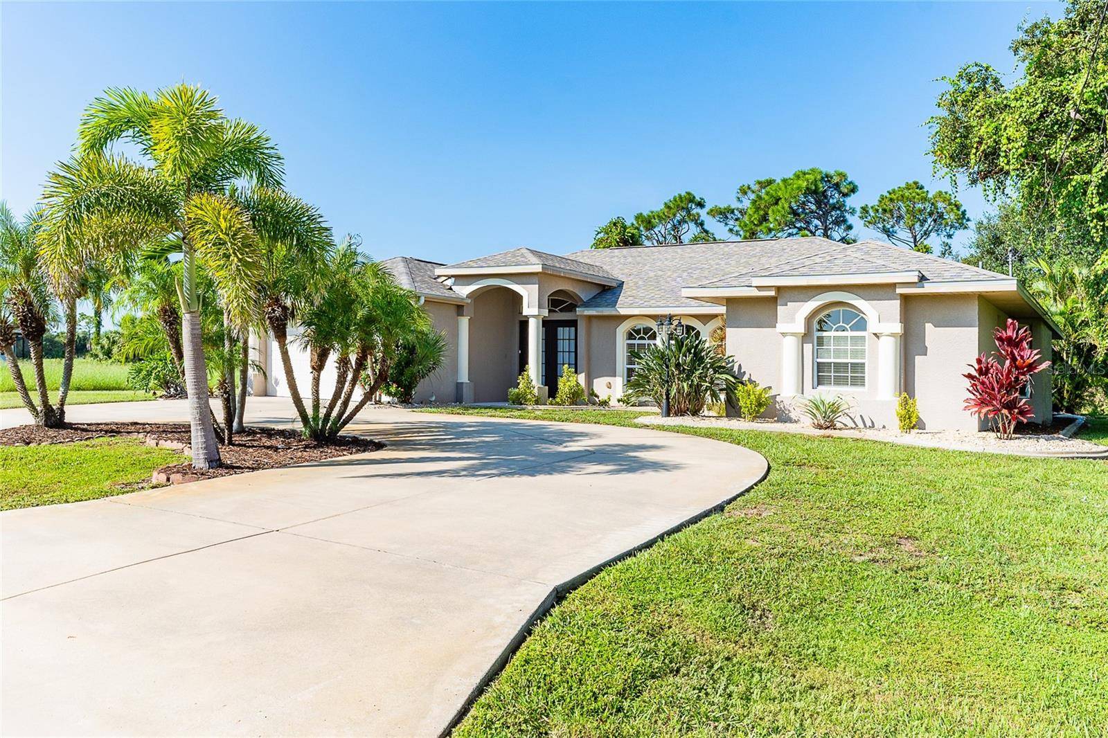 Rotonda West, FL 33947,70 TOURNAMENT RD